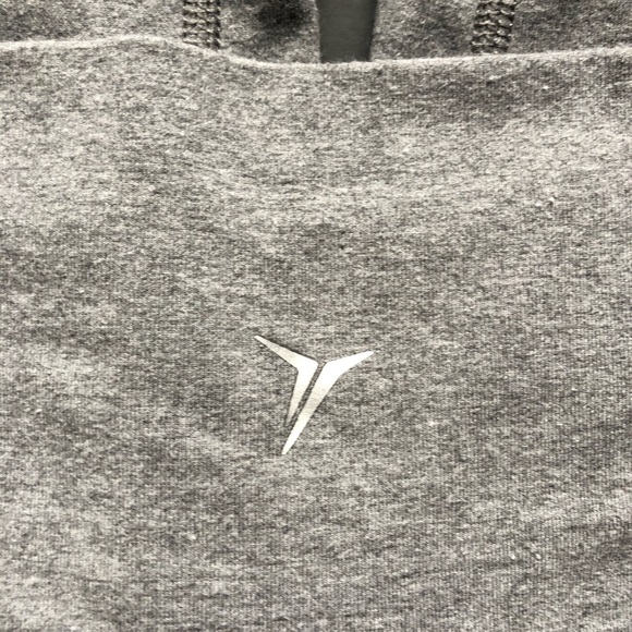 Old Navy fitted gray leggings with lattice hem. - Picture 5 of 6